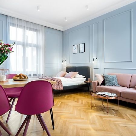 P&J Luxury Apartments Красков Екстериор снимка