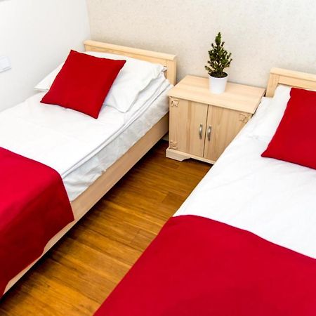 P&J Luxury Apartments Красков Екстериор снимка