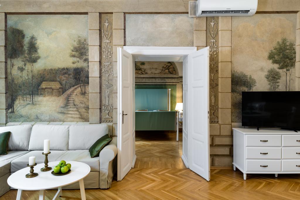 P&J Luxury Apartments Красков Екстериор снимка