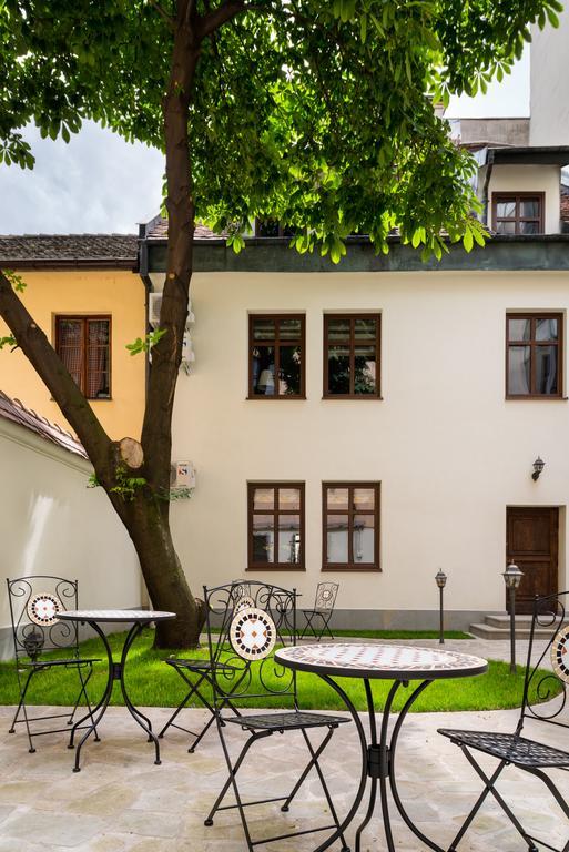 P&J Luxury Apartments Красков Екстериор снимка