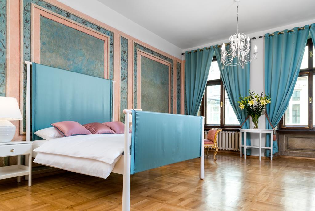 P&J Luxury Apartments Красков Екстериор снимка