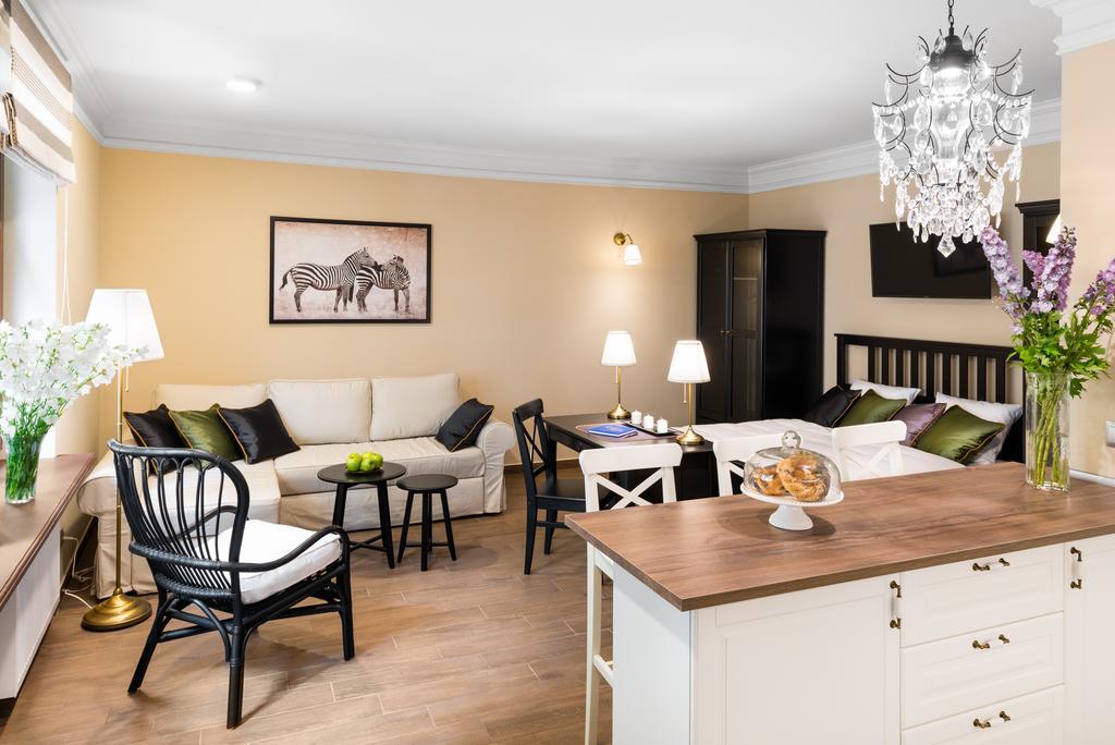 P&J Luxury Apartments Красков Екстериор снимка