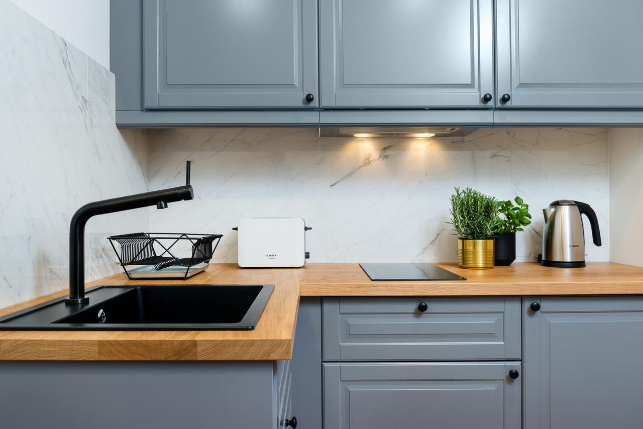 P&J Luxury Apartments Красков Екстериор снимка