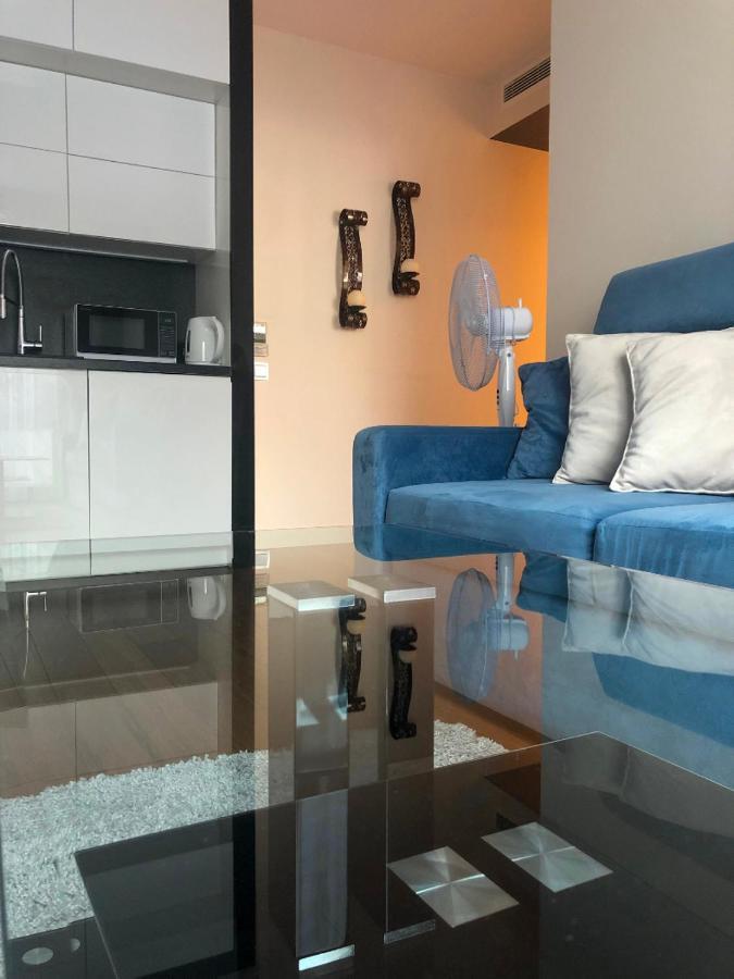 P&J Luxury Apartments Красков Екстериор снимка