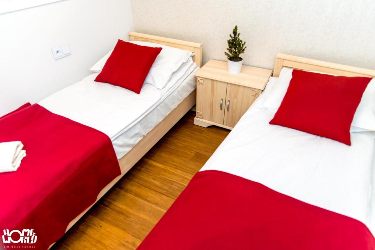 P&J Luxury Apartments Красков Екстериор снимка